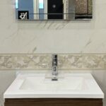 Lavabo,Kabinet i Ogledalo sa svijetlom 60cm Braon