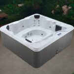 Jacuzzi 220x210x80